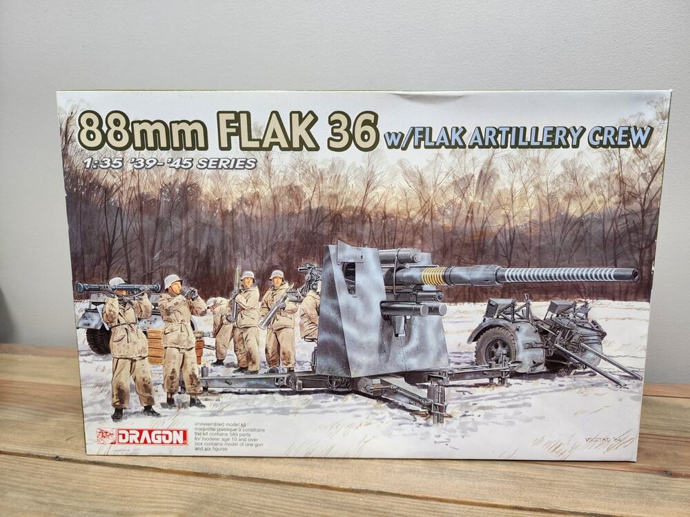 Dragon 6260 88mm FlaK 36 with FlaK Artillery Crew 1/35 Scale Model Kit NEW OB